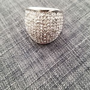 Stunning Lia Sophia Cocktail Ring Size 9